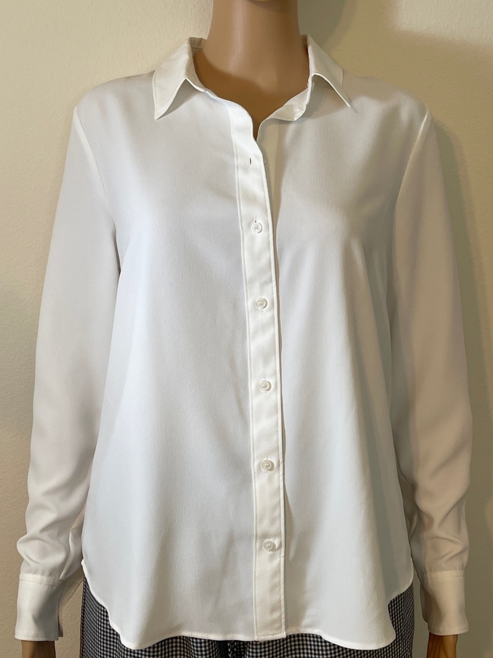 NWT H&M White Crepe Button-Down Long Sleeve Blouse
